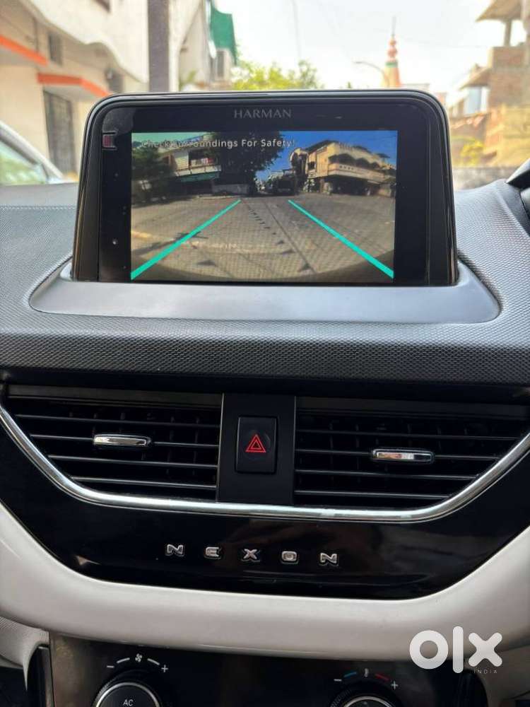 Tata Nexon, 2022, Petrol