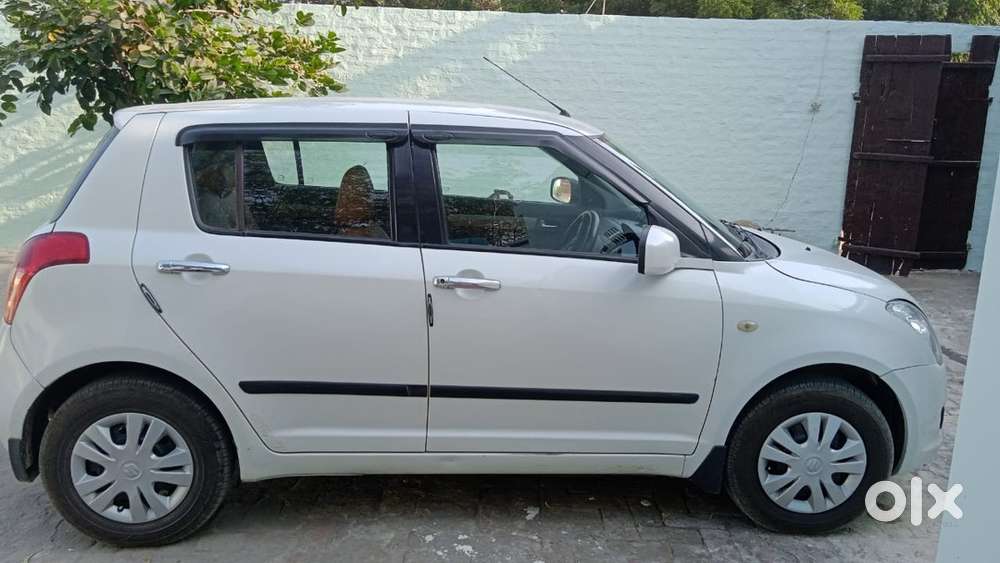 Maruti Suzuki Swift 2010