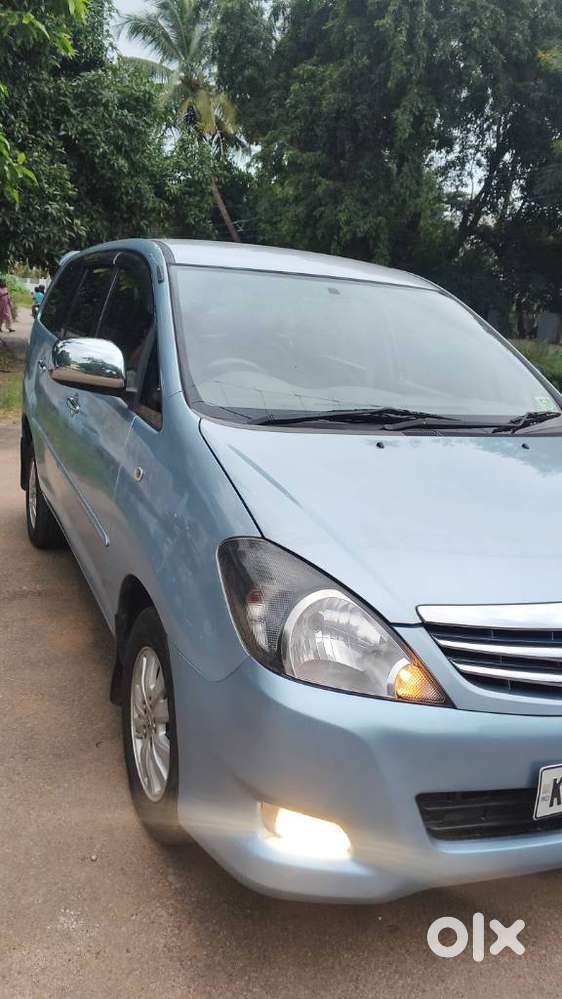 Toyota Innova 2.0 G4 Petrol 8-seater, 2009, Diesel