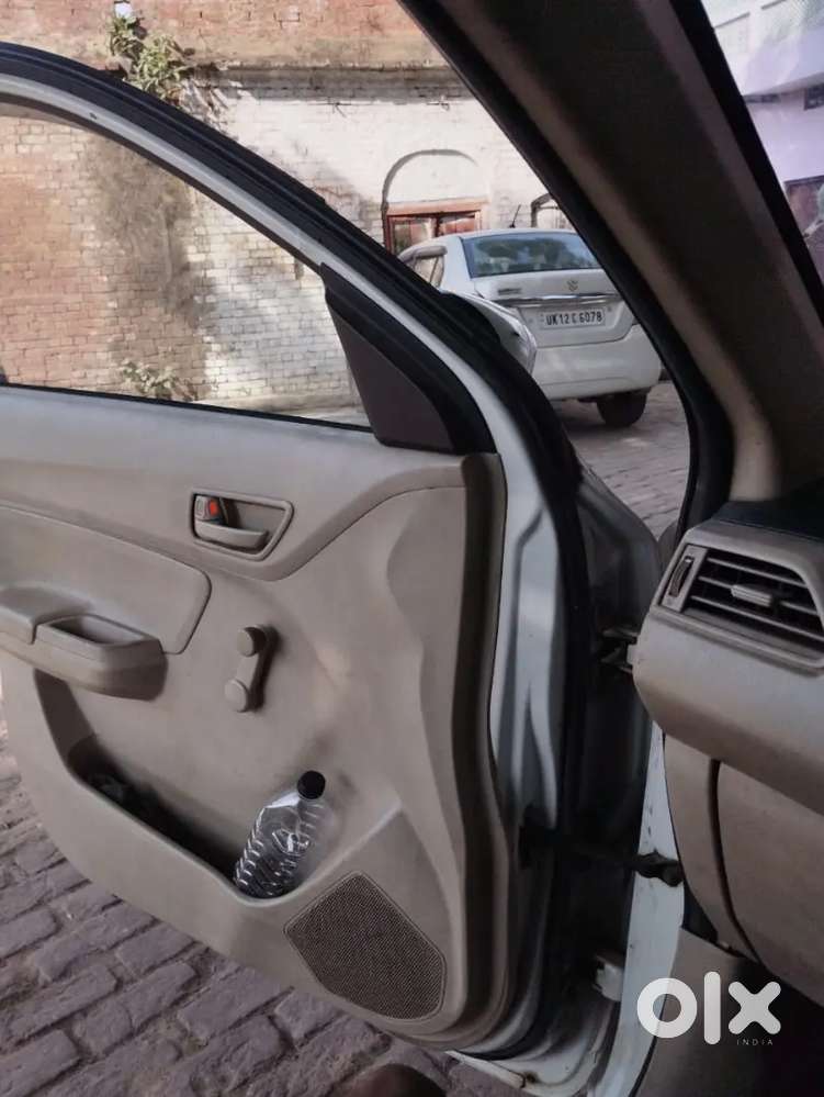 Maruti Suzuki Dzire 2017 Cng & Hybrids 90000 Km Driven