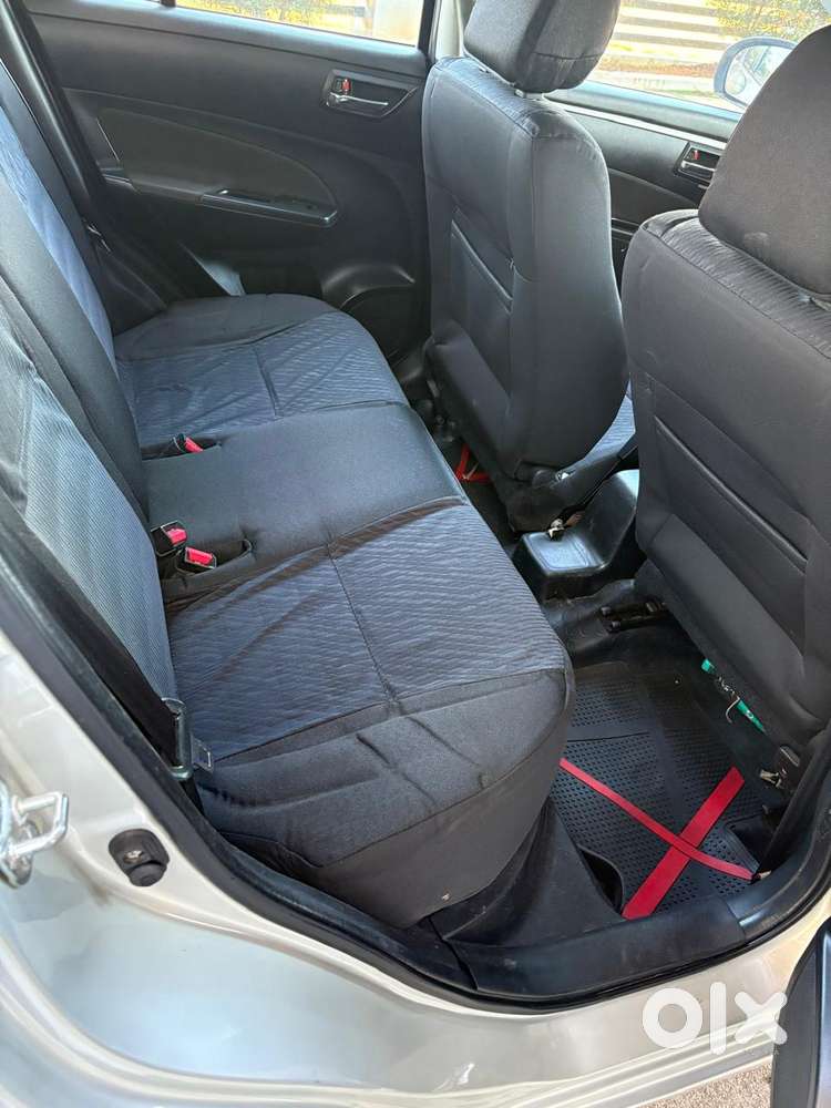 Maruti Suzuki Swift Vxi + Manual, 2015, Petrol