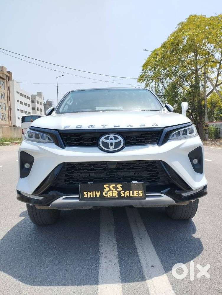 Toyota Fortuner Legender 4x2 At 2.8, 2024, Diesel