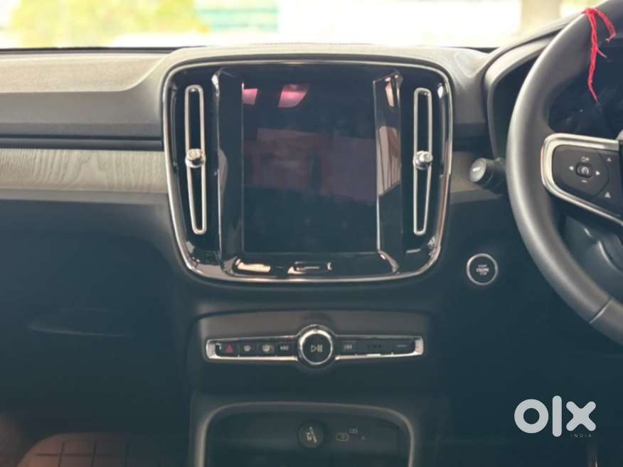 Volvo Xc40 B4 Ultimate, 2023, Petrol