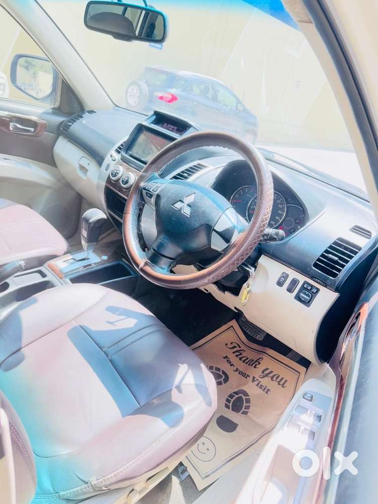 Mitsubishi Pajero Sport 4x4 Dual Tone, 2016, Diesel