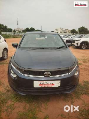 Tata Altroz 1.2 Xz Plus Dark Edition, 2022, Petrol