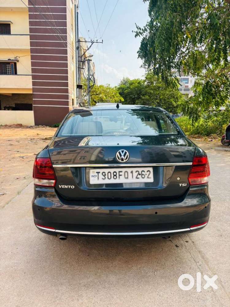 Volkswagen Vento 1.2 Tsi Highline At, 2017, Petrol