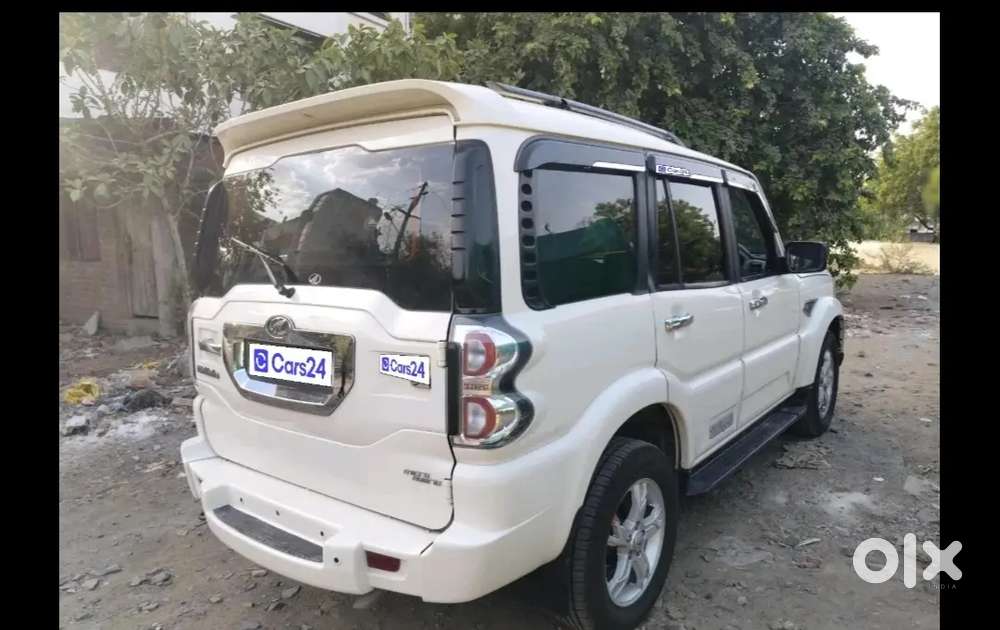 Mahindra Scorpio 2015