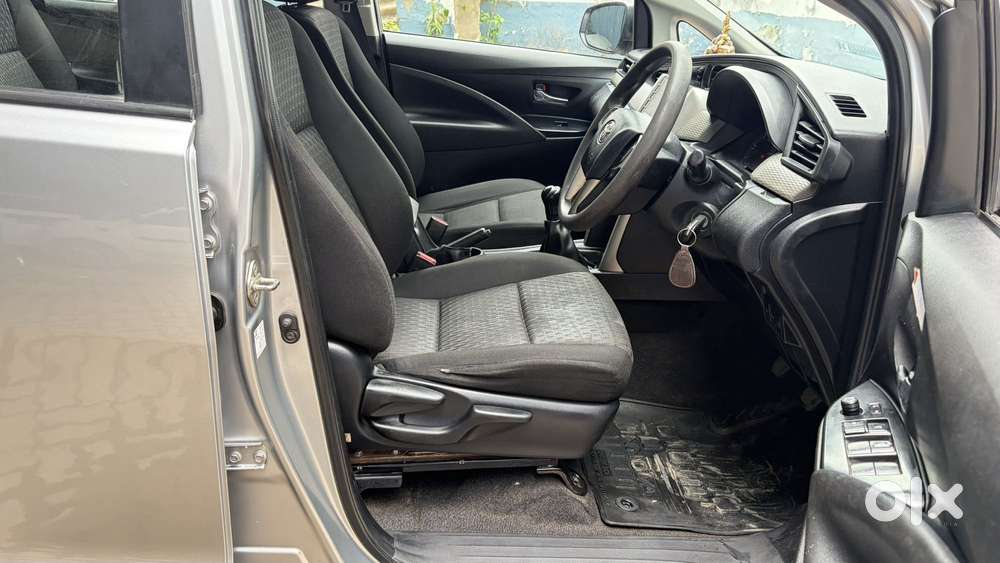 Toyota Innova Crysta 2.8 Gx At 7 Str, 2022, Diesel