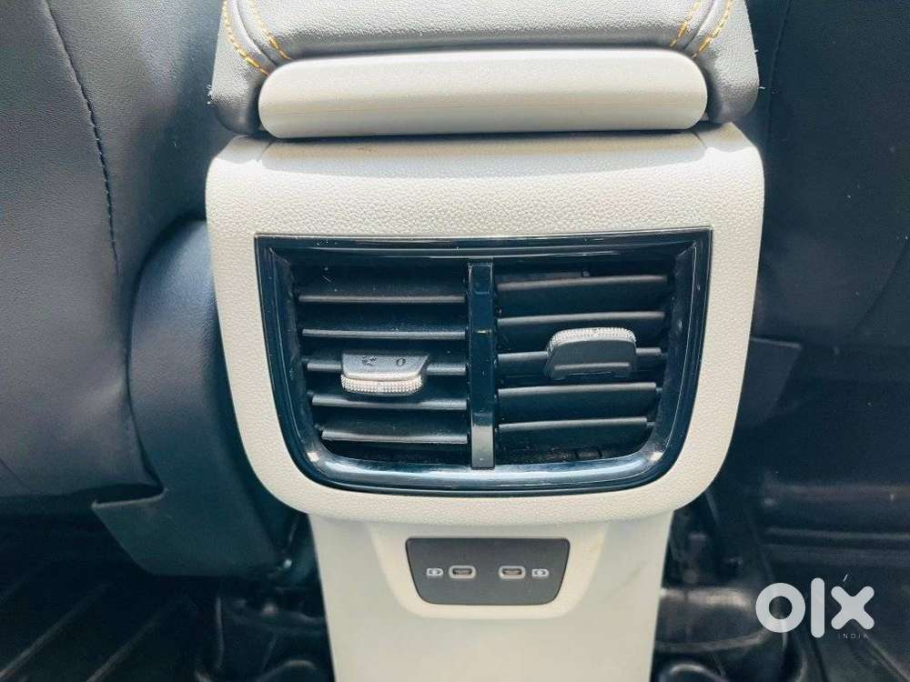 Skoda Kushaq Style 1.5 Tsi Dsg Dual Tone, 2026, Petrol