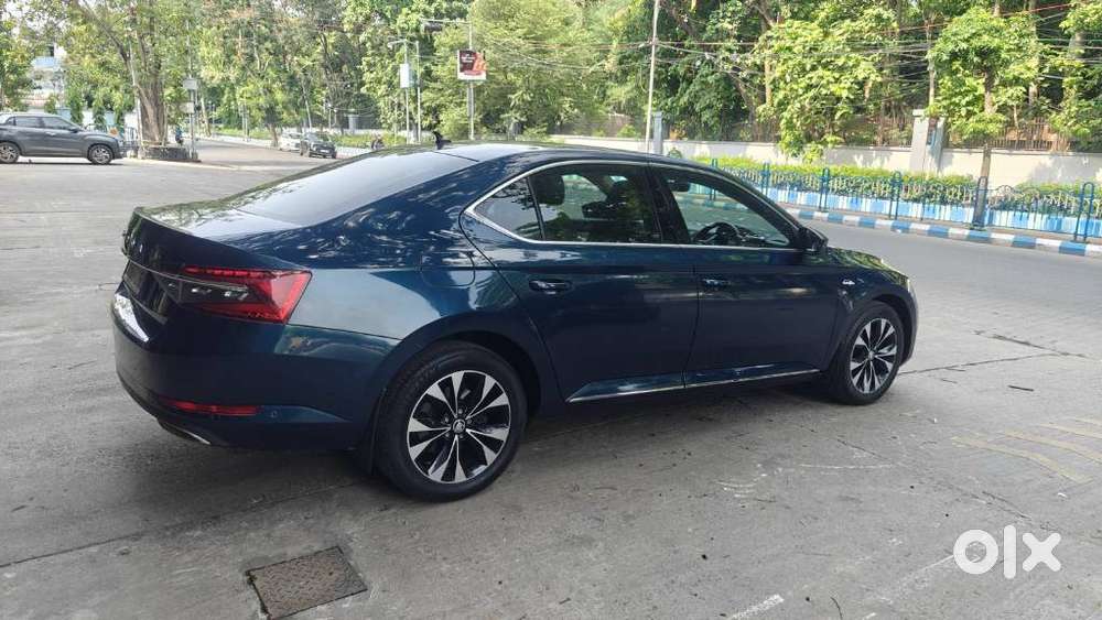 Skoda Superb 2.0 L&k Tsi At, 2021, Petrol