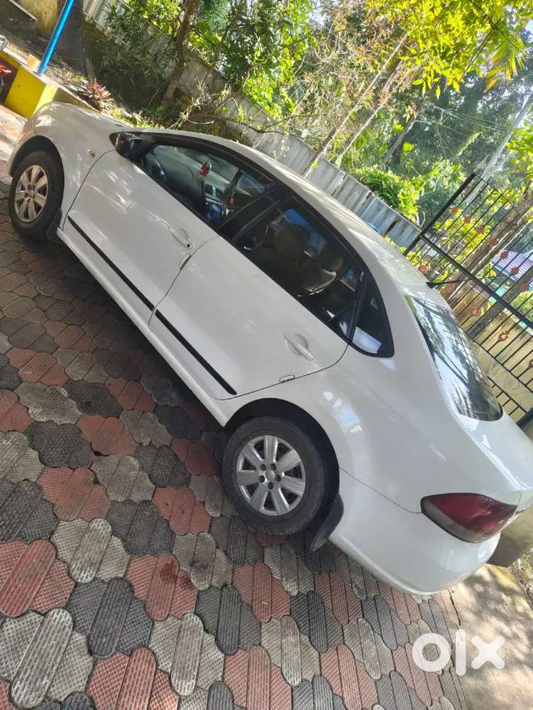 Volkswagen Vento 1.6 Highline 2012