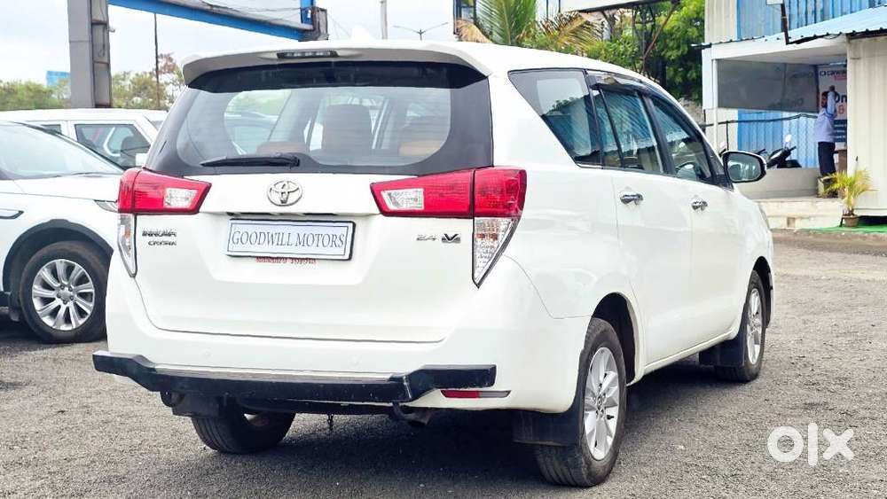 Toyota Innova Crysta 2.4 V, 2017, Diesel