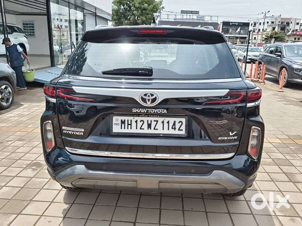 Toyota Urban Cruiser Hyryder 1.5 V Neo Drive At, 2024, Petrol