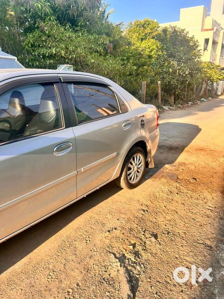 Toyota Etios 2012 Petrol 88000 Km Driven