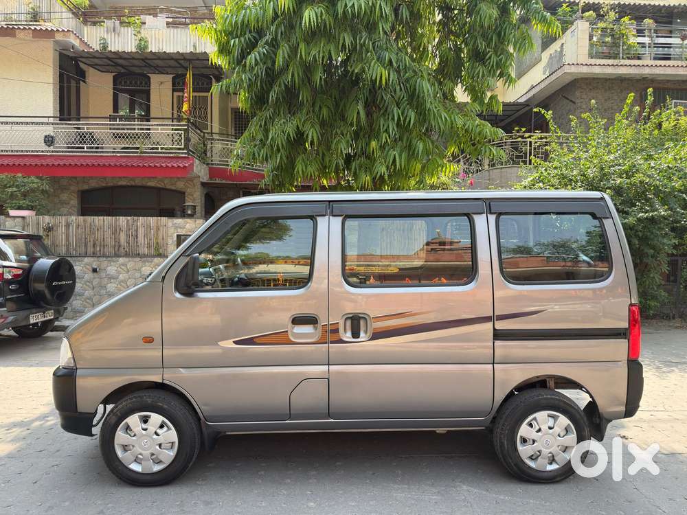 Maruti Suzuki Eeco Smiles 7 Seater Standard, 2022, Cng & Hybrids