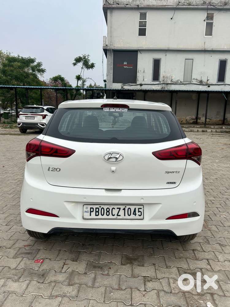 Hyundai Elite I20 Sportz (o) 1.2, 2015, Petrol