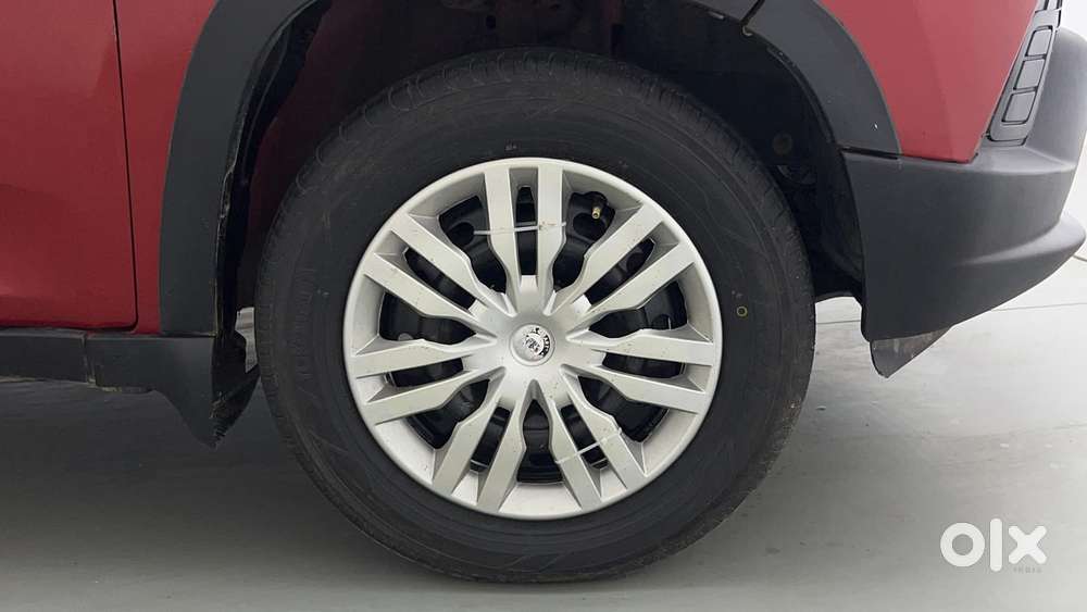 Mahindra Kuv 100 Mfalcon G80 K4, 2017, Petrol