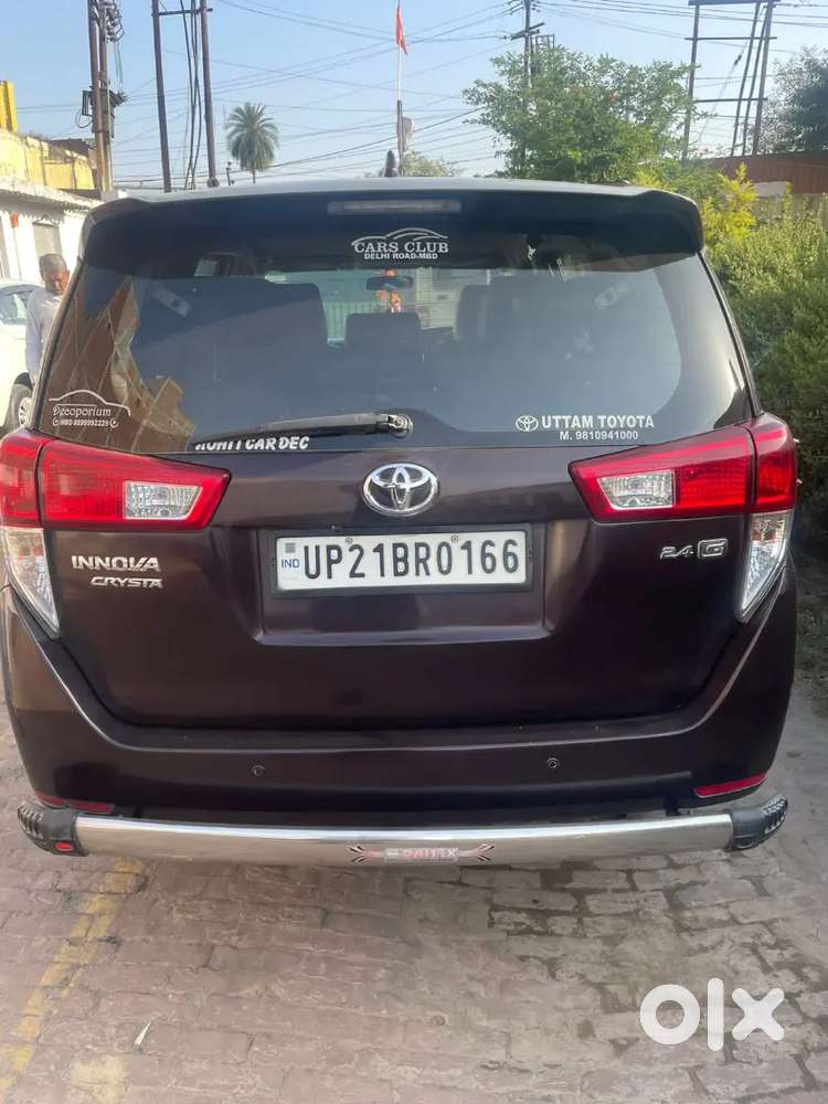 Toyota Innova Crysta 2017 Second-owner Diesel Mt