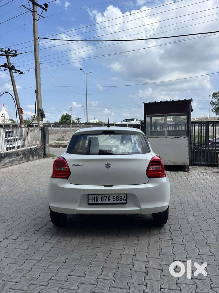 Maruti Suzuki Swift Vxi Optional, 2023, Petrol