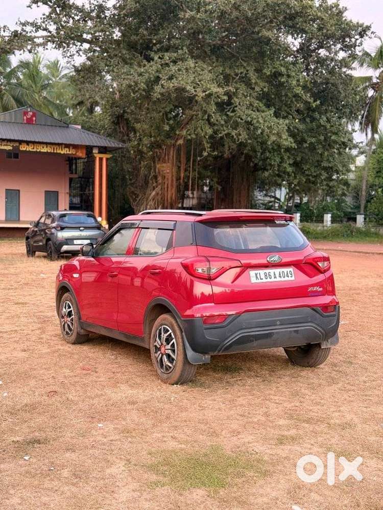 Mahindra Xuv300 W4, 2022, Petrol