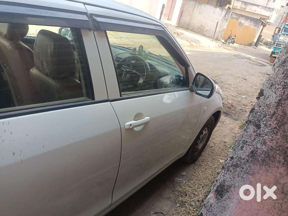 Maruti Suzuki Swift Dzire Tour 2017 Diesel Well Maintained