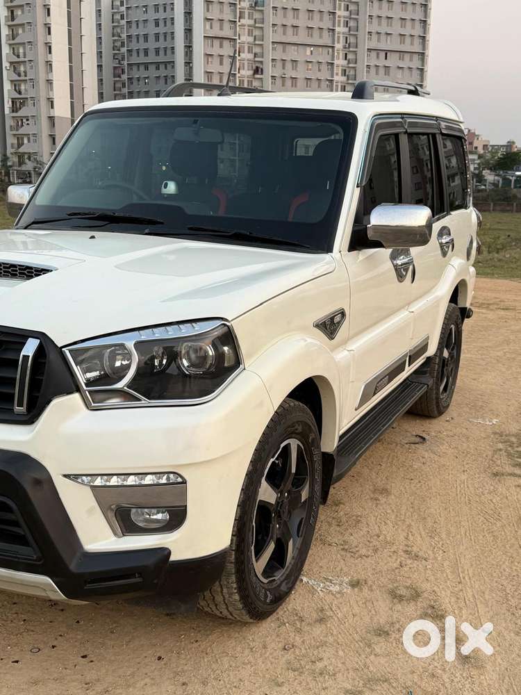 Mahindra Scorpio Classic 2.2 S 11 Mt 7 Str, 2023, Diesel