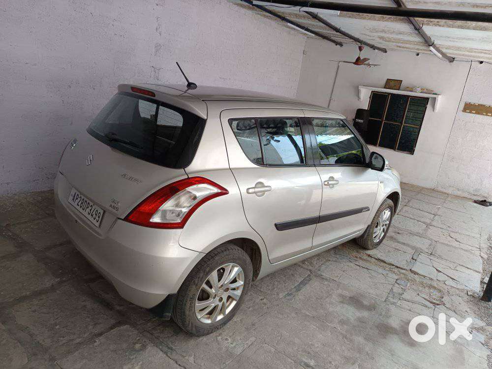 Maruti Suzuki Swift Zxi, 2012, Petrol