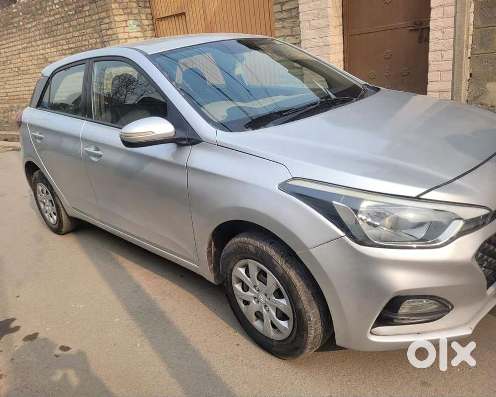 Hyundai I20 2018 Diesel 74000 Km Driven