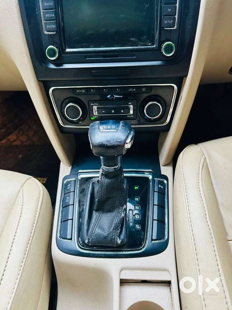Skoda Superb 1.8 Elegance Tsi At, 2010, Petrol