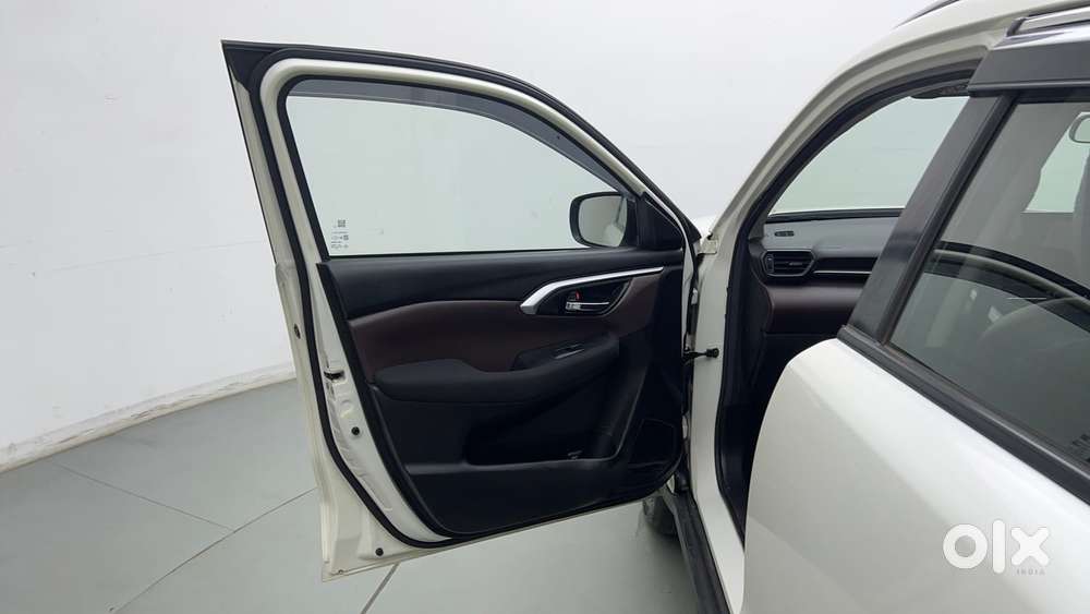 Maruti Suzuki Grand Vitara 1.5 Sigma Smart Hybrid, 2023, Petrol
