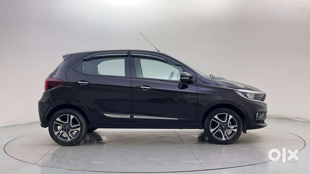 Tata Tiago XZA Plus, 2023, Petrol