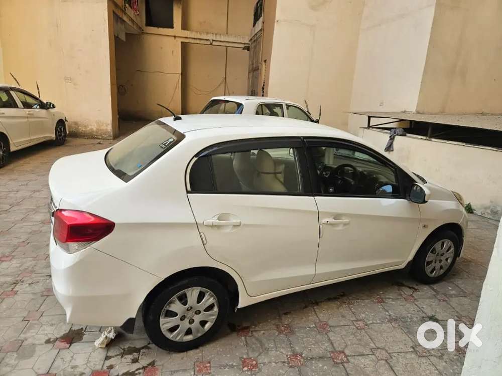 Honda Amaze Cng