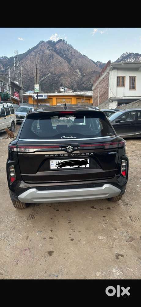 Maruti Suzuki Grand Vitara 2023 Petrol Well Maintained