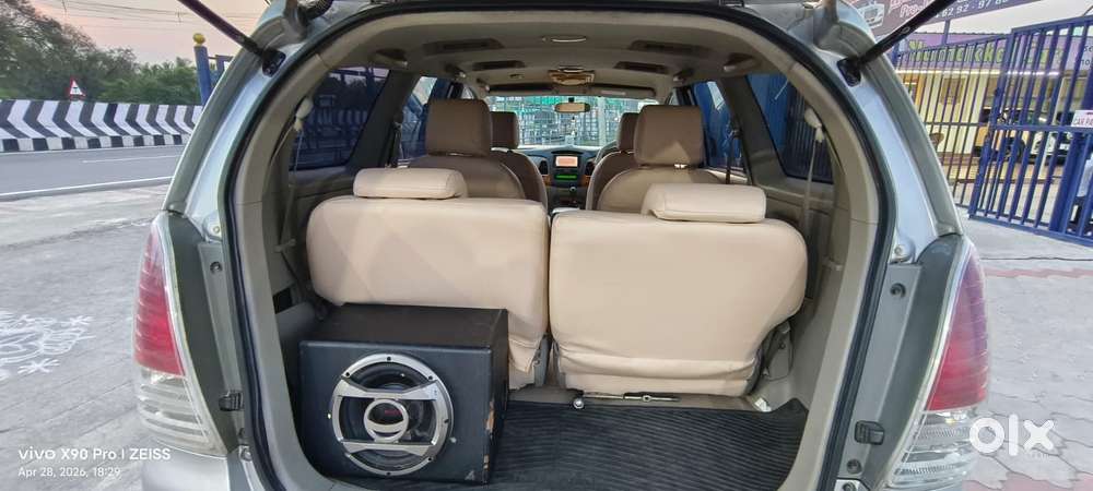 Toyota Innova 2.5 V 7 Str, 2010, Diesel