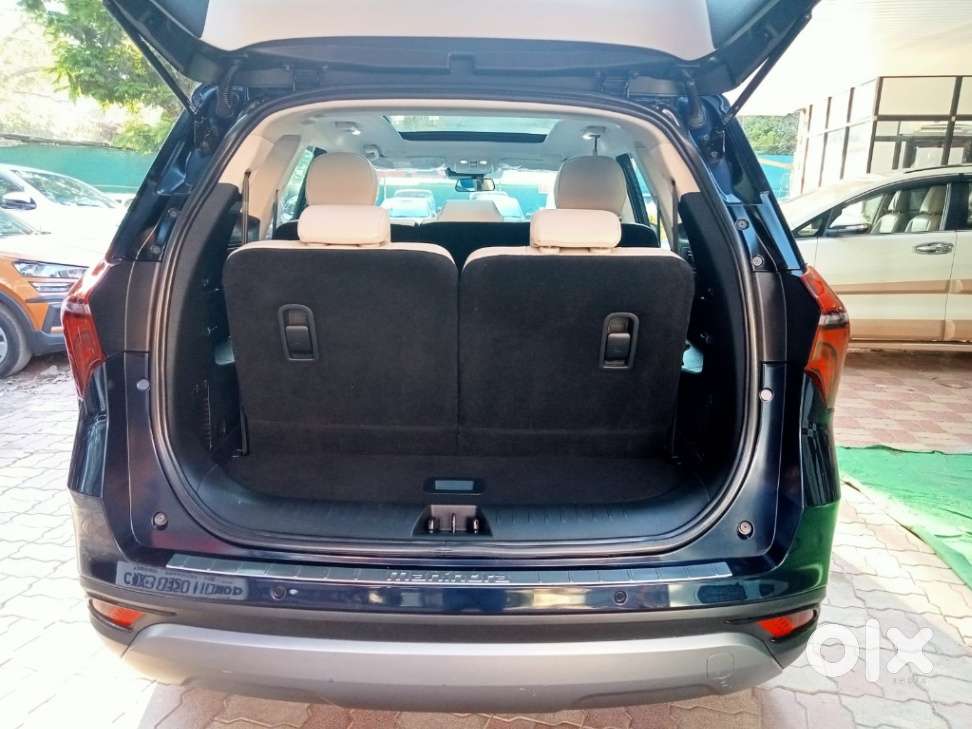 Mahindra Xuv700 2.2 Ax 7 Diesel Mt Luxury Pack Str, 2022, Diesel