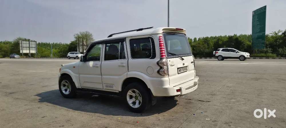Mahindra Scorpio Classic 2014 Diesel 150000 Km Driven