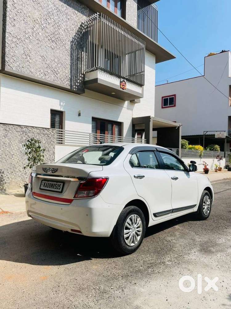 Maruti Suzuki Swift Dzire 1.3 Vxi, 2022, Petrol