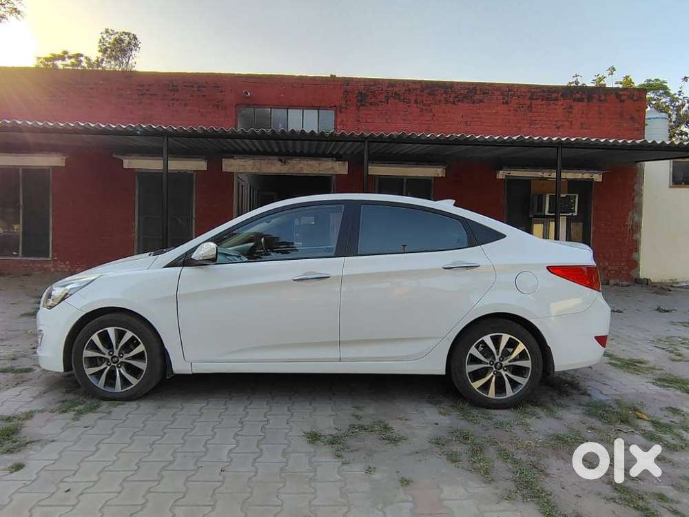 Hyundai Verna [2015-2017] Fluidic 4s 1.6 Crdi Sx (o), 2017, Diesel