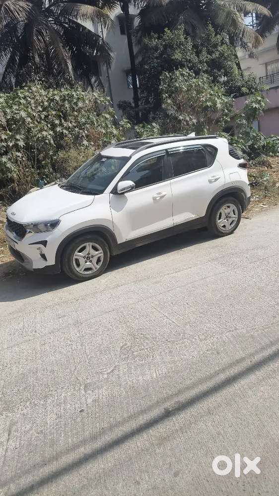 Kia Sonet 2023 Petrol Well Maintained