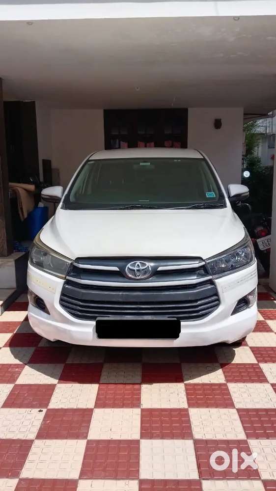 Toyota Innova Crysta 2017