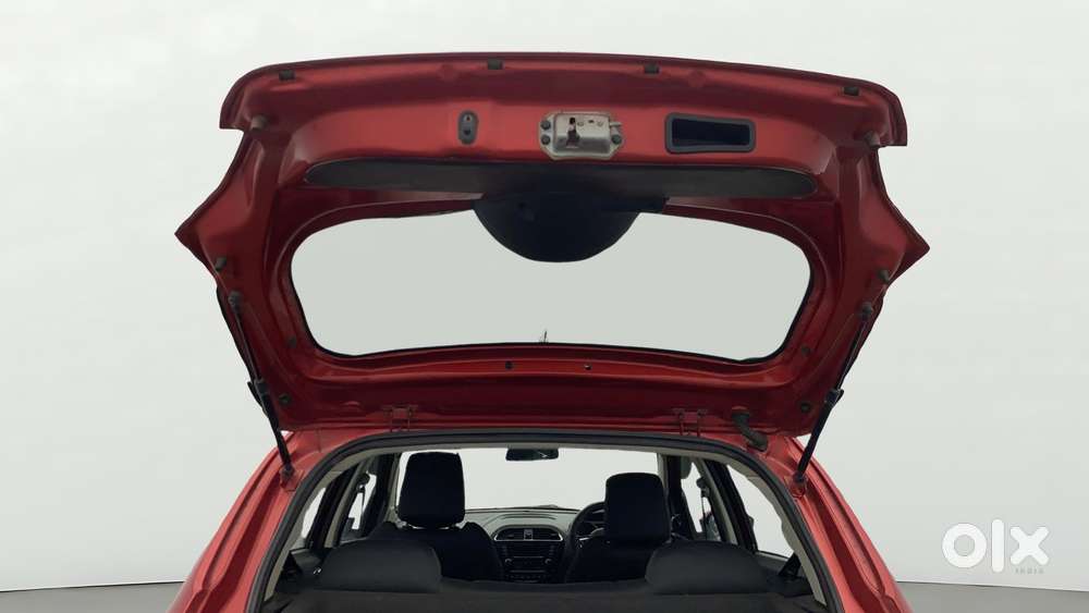 Tata Tiago 1.2 Revotron Xza, 2017, Petrol