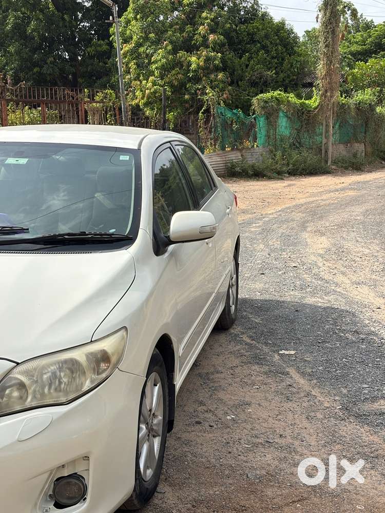 Toyota Corolla Altis 2012