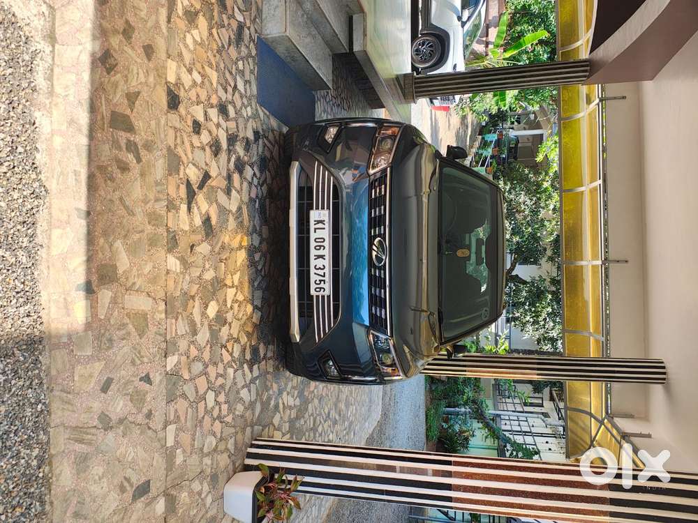 Mahindra Xuv 300 W8(2021)