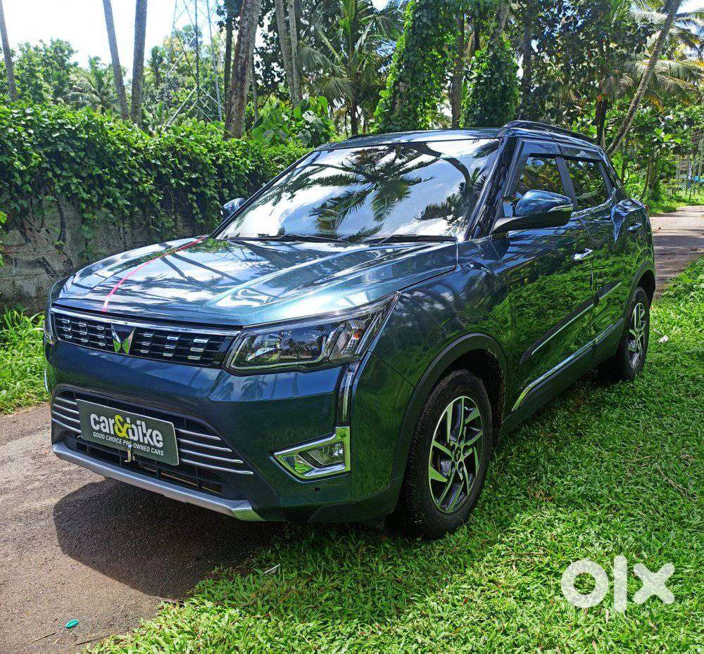 Mahindra Xuv300 1.2 W8 Amt Petrol, 2022, Petrol