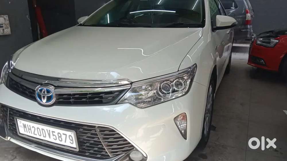 Toyota Camry Hybrid 2016