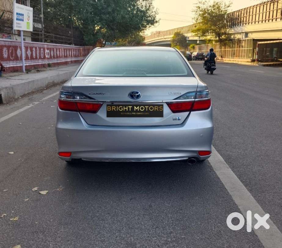 Toyota Camry Hybrid, 2016, Cng & Hybrids