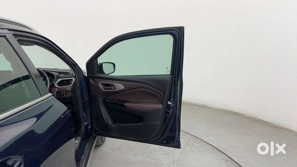 Maruti Suzuki Fronx Alpha 1.0l Turbo 6 At, 2024, Petrol