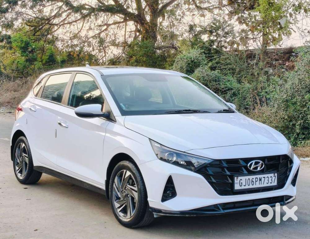 Hyundai I20 Asta (o) 1.2 Mt, 2023, Petrol