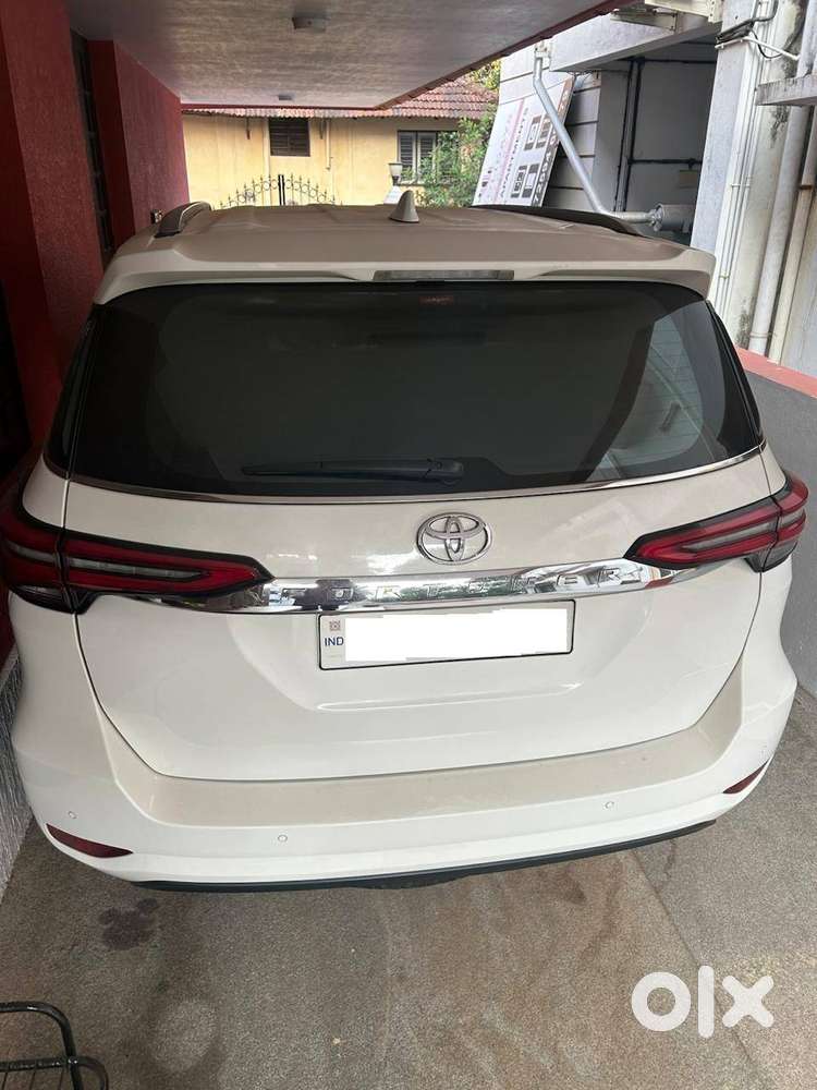 Toyota Fortuner 4x2 At 2.8 Diesel For Sale