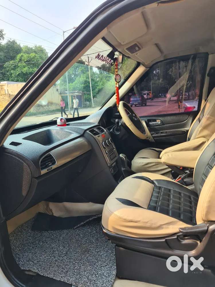 Tata Safari Storme 2015 Diesel Well Maintained